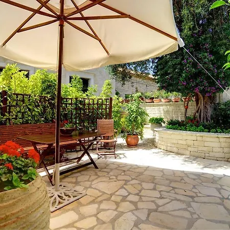 Petrino - A Nest! Holiday home *