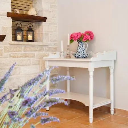 Holiday home Petrino - A Nest! *